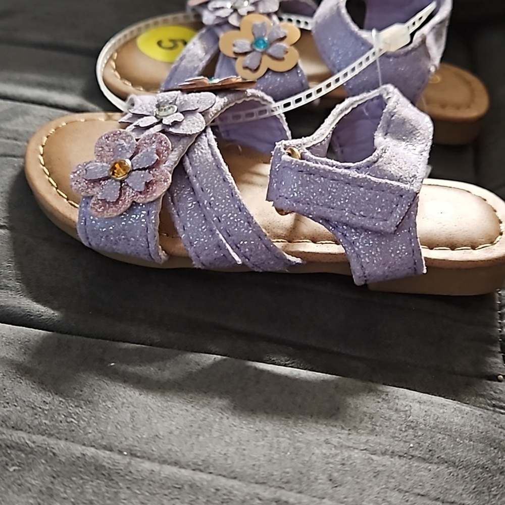 Jynx Infant Girls Lilac Glitter Open-Toe Adjustable Velcro Floral Sandals Size 5 - Picture 2 of 7